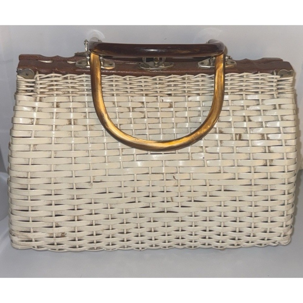 Vintage 1950s/60s  Wicker Rattan And Lucite Purse Hong Kong